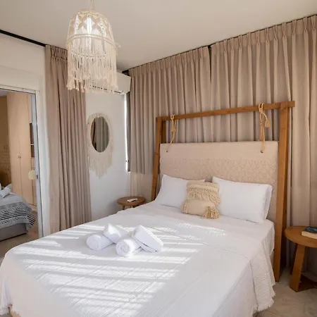 Апартаменты Helen Luxury House With Sea View *