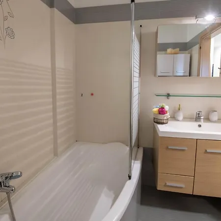 Helen Luxury House With Sea View Lägenhet